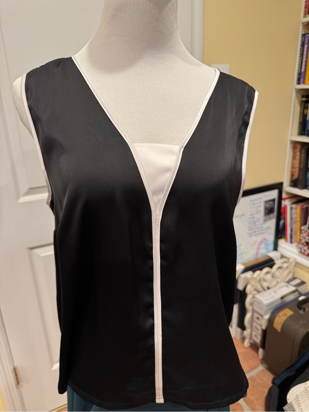 Halogen Black Sleeveless V-Neck Top with Ivory Contrast Trim